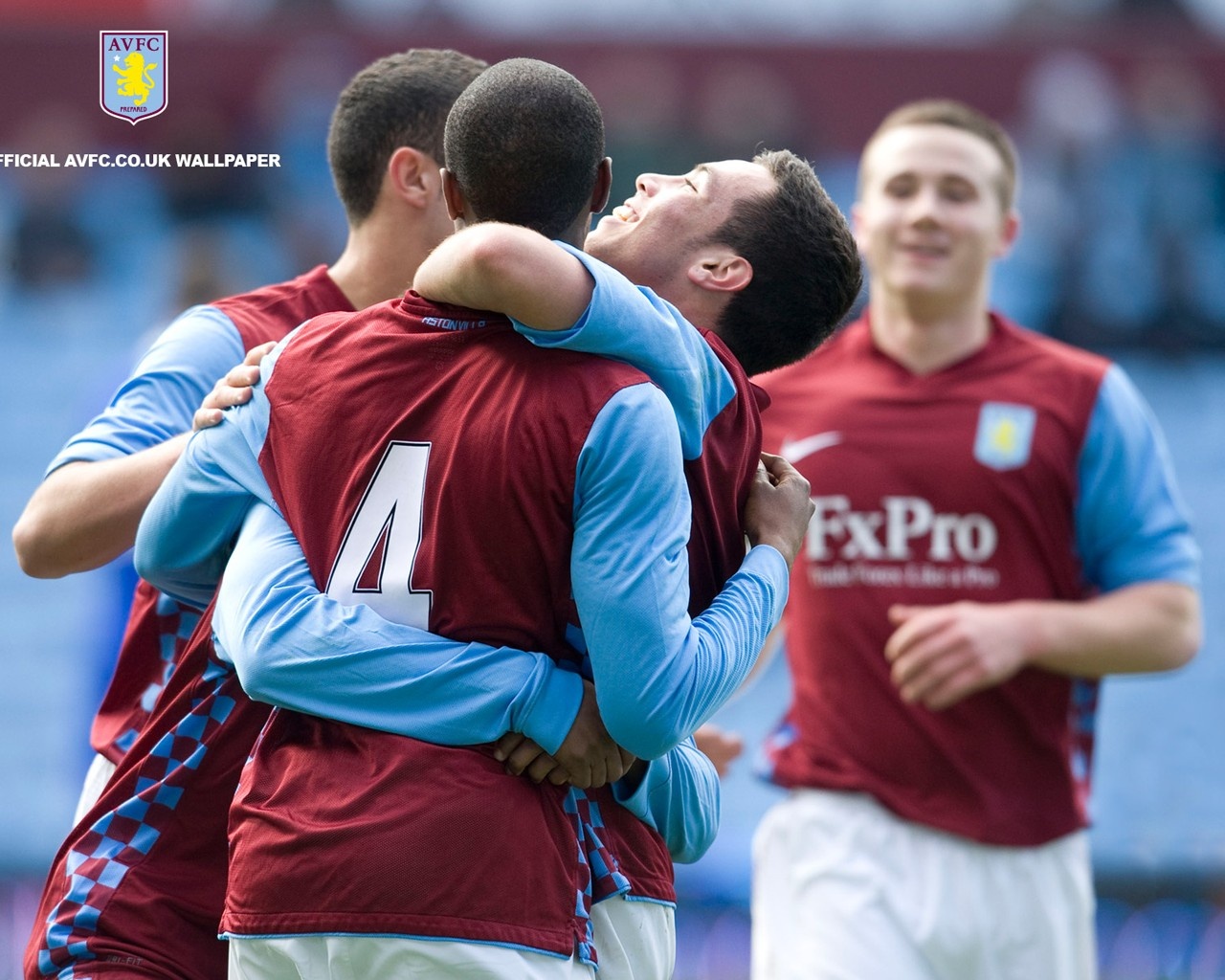 绝对死角，特拉布宗体育中场穆奇小角度任意球直接破门