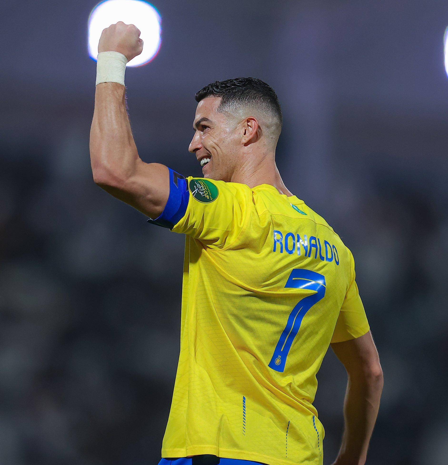 约基奇34+10+9完爆申京，杜兰特14中5探花空砍27分，掘金力克火箭