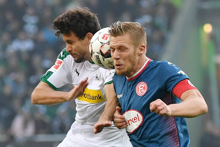 东詹缺阵里夫斯36分难救主，布朗复出30+8+8，凯尔特人大胜湖人