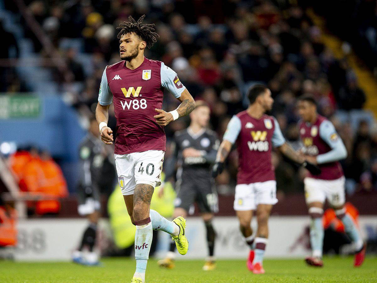 迪马济奥：米兰未来几周与迈尼昂谈续约，并将乌戈列为其替身