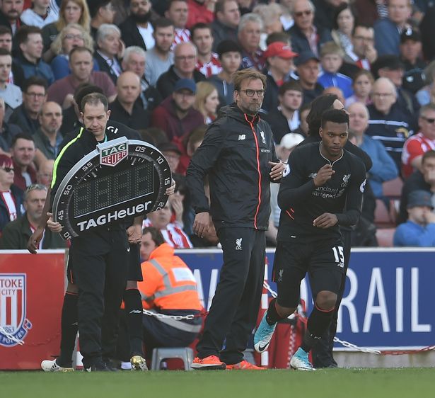 球星无解远射，全网循环播放