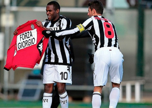 早报：千军万马过独木桥