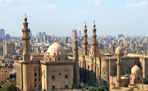 斯帕伊奇庆祝足协杯夺冠：为奖杯感到自豪，更为球队感到骄傲