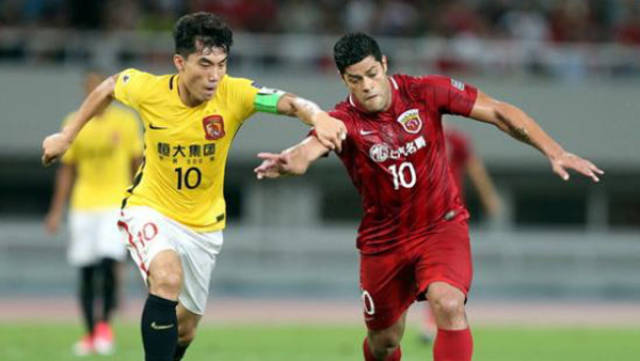 中超：上海海港4-0大胜深圳队